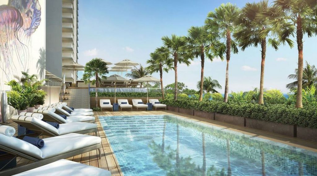 ‘Alohilani Resort’s Longboard Club Lounge